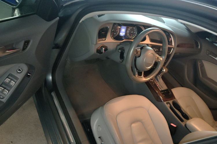 Used Audi A4L 2015 35 TFSI Automatic Comfort Model
