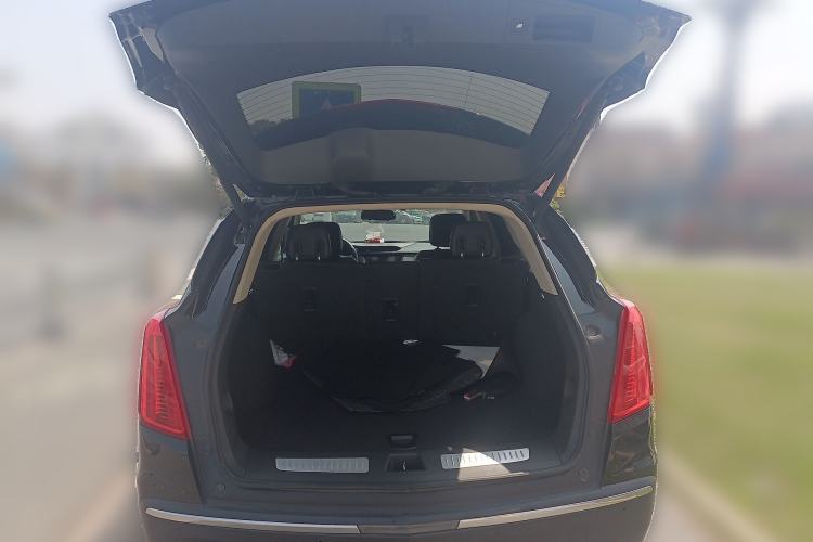 Used Cadillac XT5 2018 25T Luxury Model