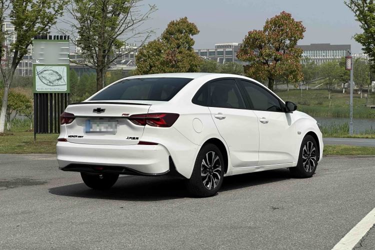 Used Chevrolet Monza 2020 Light Hybrid RS 330T Automatic Comfort Edition Exterior 4