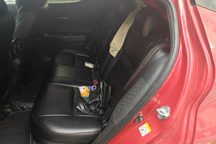 Used Toyota C-HR 2018 2.0L Leading Edition China VI Left Rear Seat