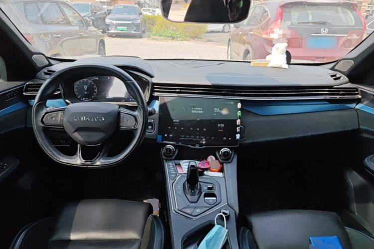 Used Lynk & Co 05 EM-P 2021 1.5TD PHEV HALO Center Console