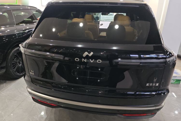 Used ONVO Luxeed L90 2025 Model—Max Six-Seater Version