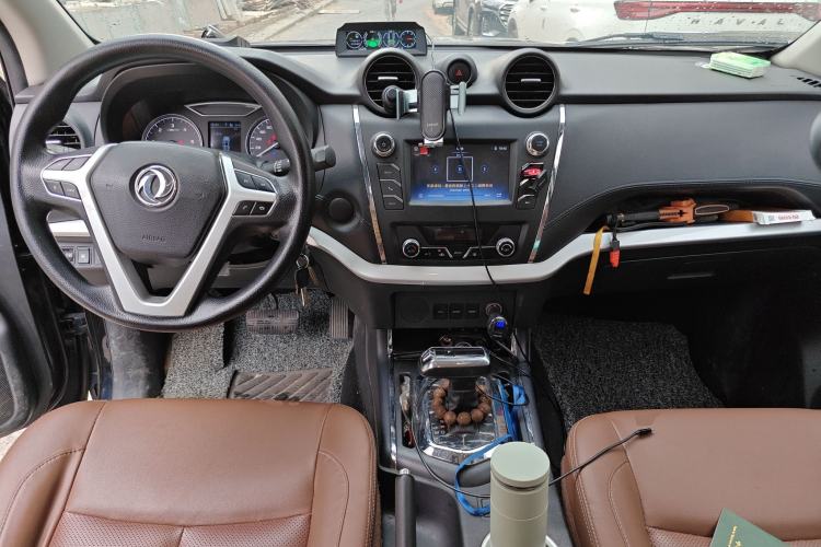 Used Dongfeng Ruichi 6 2021 2.3T Automatic Two-Wheel Drive Diesel Luxury M9T Center Console