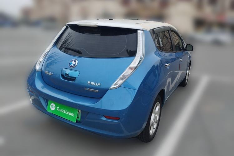 Used Venucia Leaf 2014 Navigation Version 6.6 KW
