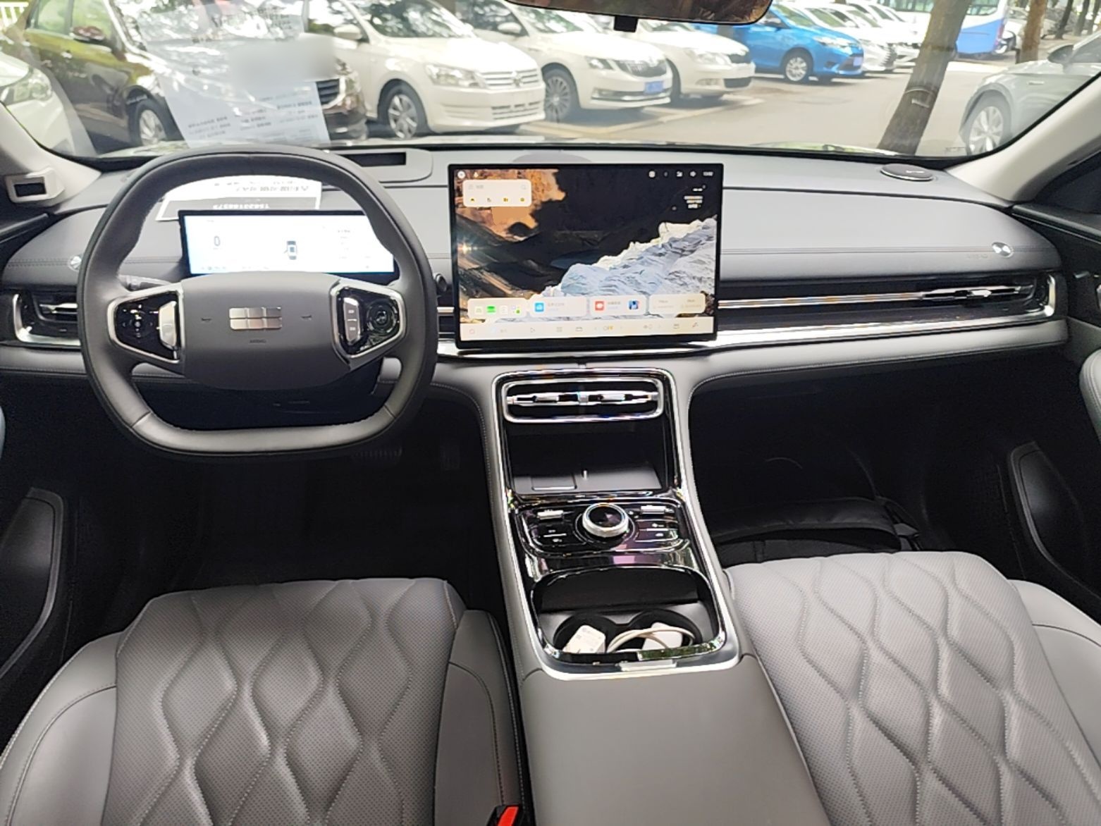 Geely Galaxy A7 2025 Model EM-i 150km Exploration+ Edition — снимка 12