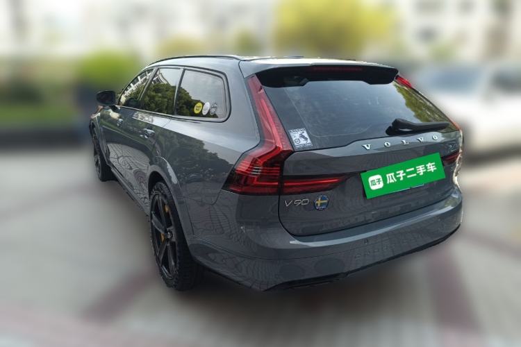 Used Volvo V90 2022 Cross Country B5 AWD Smart Range Edition