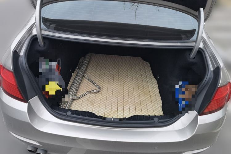 Used BMW 5 Series 2014 520Li Elegant Model
