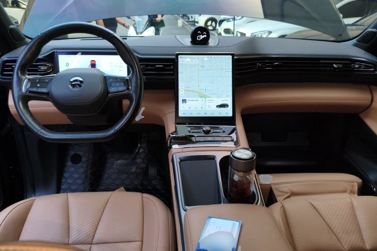 Used Nio ES8 2020 580 km Range Six-Seater Version Center Console