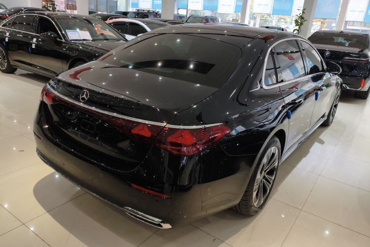 Used Mercedes-Benz E-Class New Energy 2024 E 350 e L Plug-in Hybrid Sedan