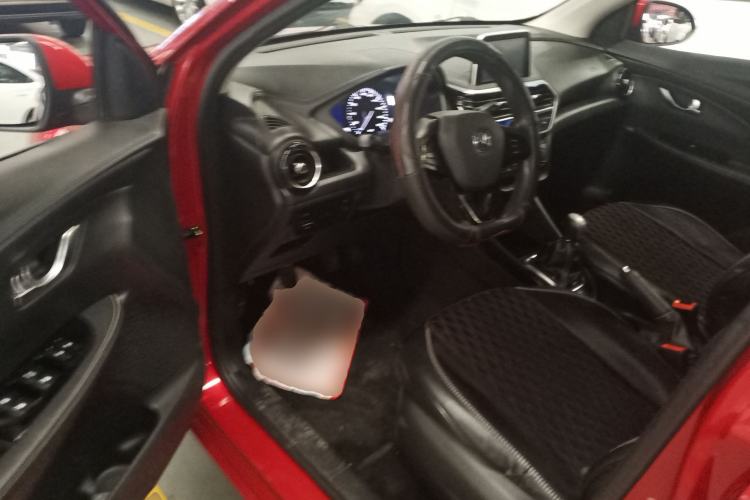 Used CHANGAN Alsvin 2018 1.4L Manual Comfort Model China V Standard
