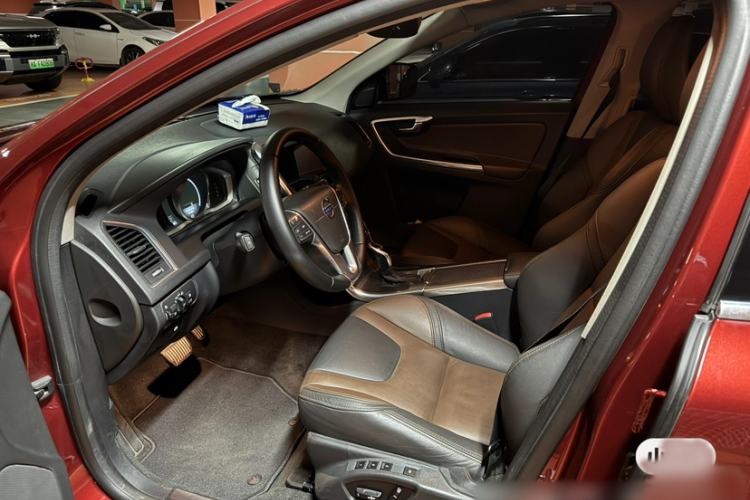 Used Volvo XC60 2015 T5 AWD Zhiyuan Edition