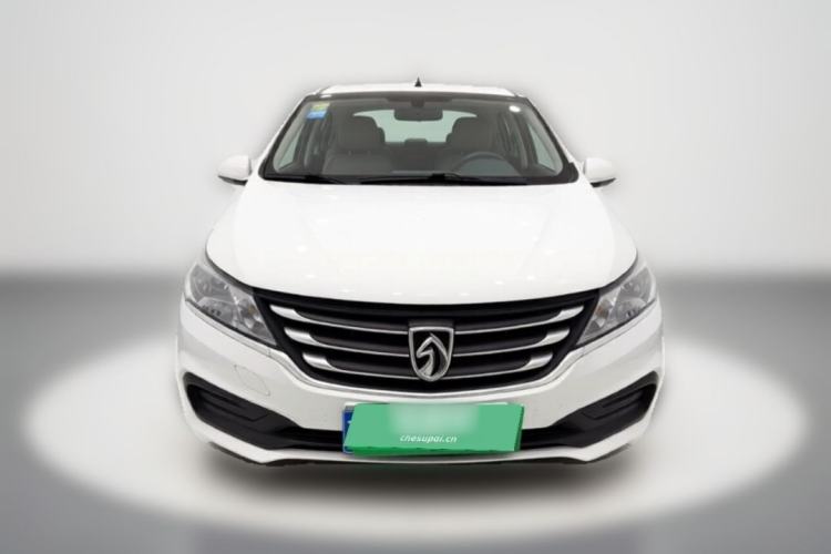 Used Baojun 310 2016 1.2L manual Comfort trim level Exterior 4