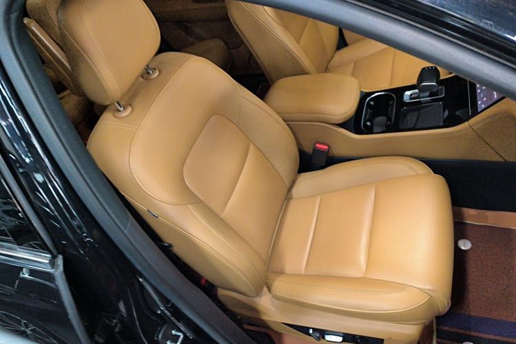 Used Li Auto ONE 2021 Extended-Range 6-Seater Version Right Front Seat