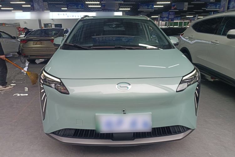 Used AION Y 2023 Younger