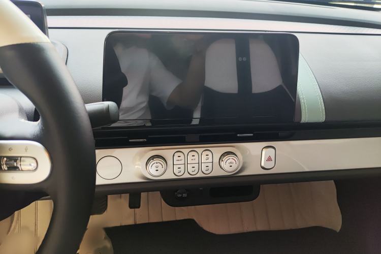 Used CHANGAN NEVO Lumin 2025 205 km Xiangqin Version

