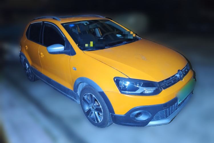 Used Volkswagen Polo 2012 1.6L Cross Polo Automatic Transmission Front Right 45 Deg