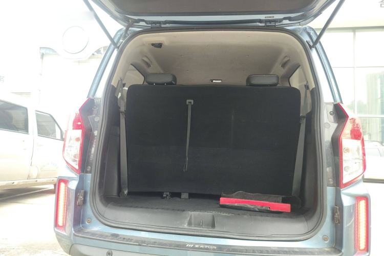 Used Wuling Hongguang PLUS 2020 1.5L Manual Comfort 7-Seater
