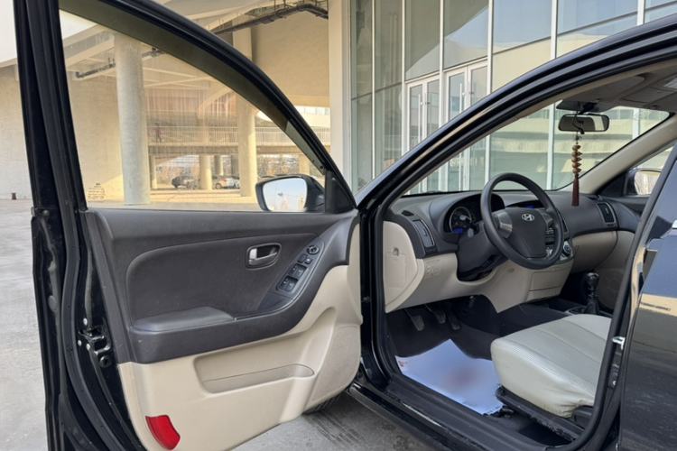 Used Hyundai Celesta 2016 1.6L Manual Joy Edition