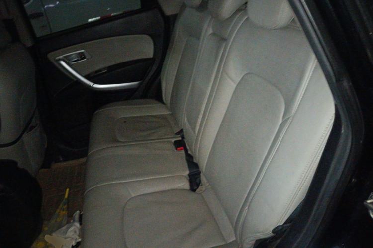 Used Bestune X80 2013 2.0L automatic comfort version
