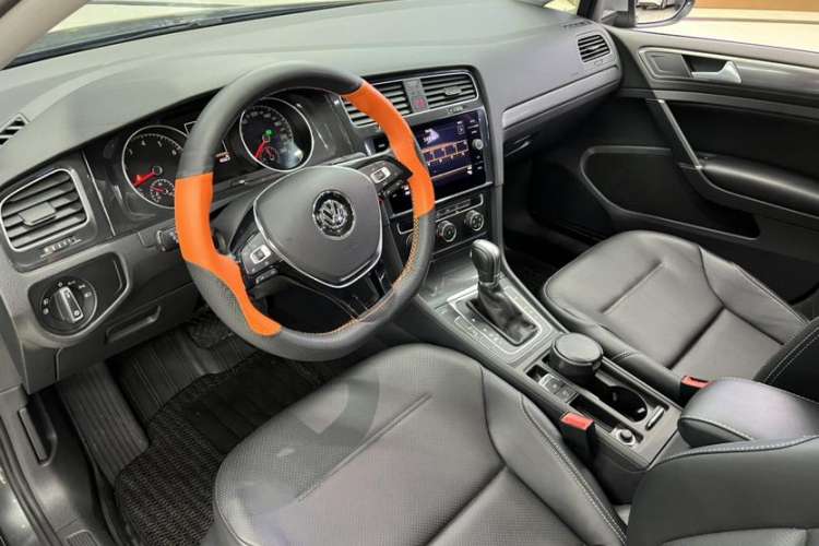Used Volkswagen Golf 2019 1.8TSI Travel Edition