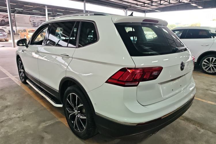 Used Volkswagen Tiguan L 2019 330TSI Automatic Two-Wheel Drive Smart Luxury Version China VI Standard
