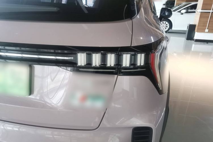 Used Lynk & Co 06 EM-P 2023 1.5T Remix PHEV Shero