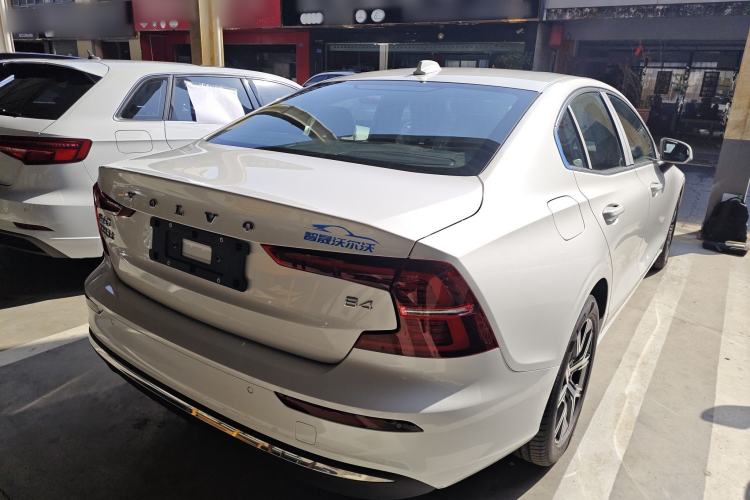 Used Volvo S60 2025 B4 Zhiyi Luxury Edition