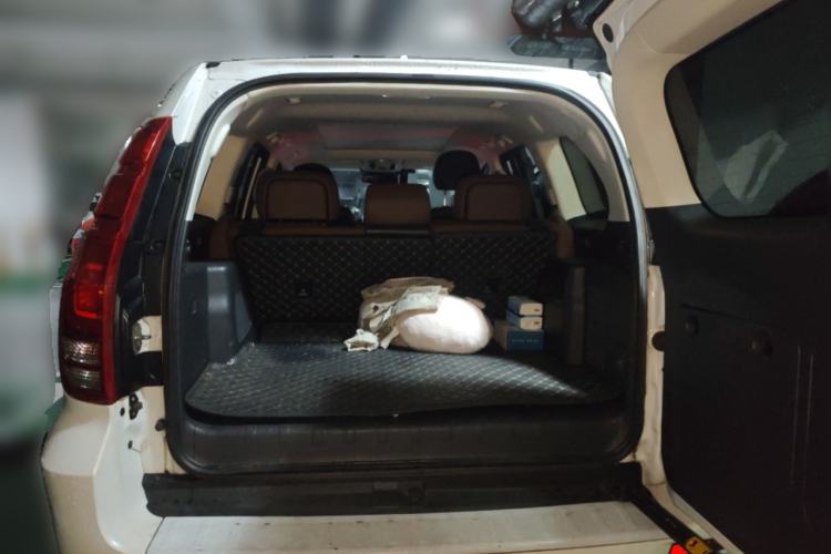 Used Haval H9 2017 2.0T Diesel 4x4 Premium 5-Seater
