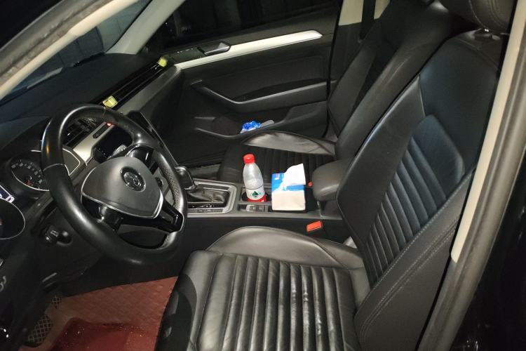 Used Volkswagen Magotan 2018 280TSI DSG Comfort Model
