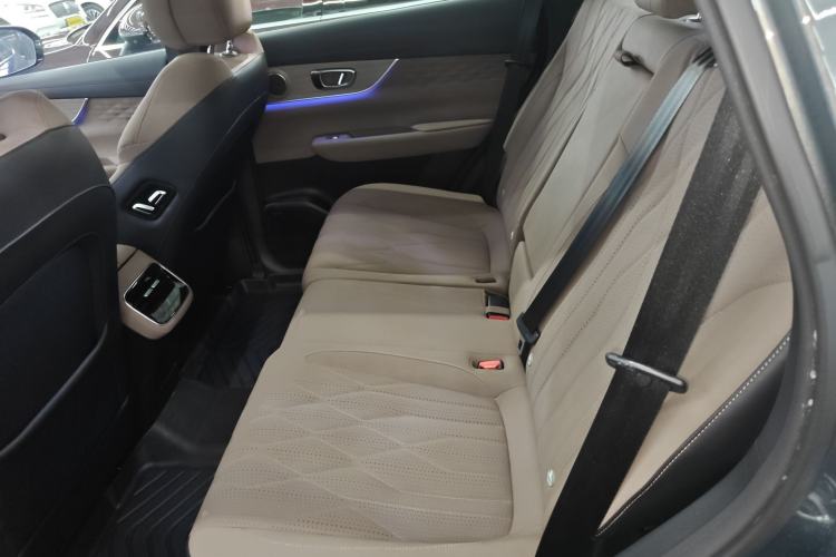 Used Chery Tiggo 8 PLUS 2025 290TGDI DCT Prestige 5-Seater