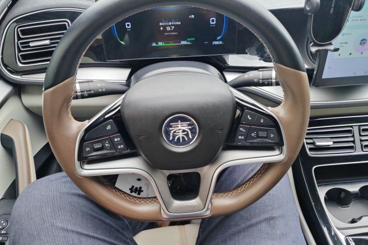 Used BYD Qin PLUS 2023 Champion Edition EV 510KM Leading Model Steering Wheel