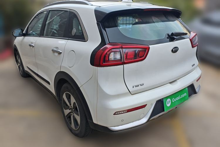 Used Kia Niro 2017 1.6L Luxury Edition Rear Left 45 Deg