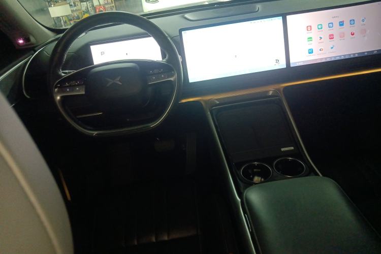 Used XPeng G9 2022 702 Pro Center Console