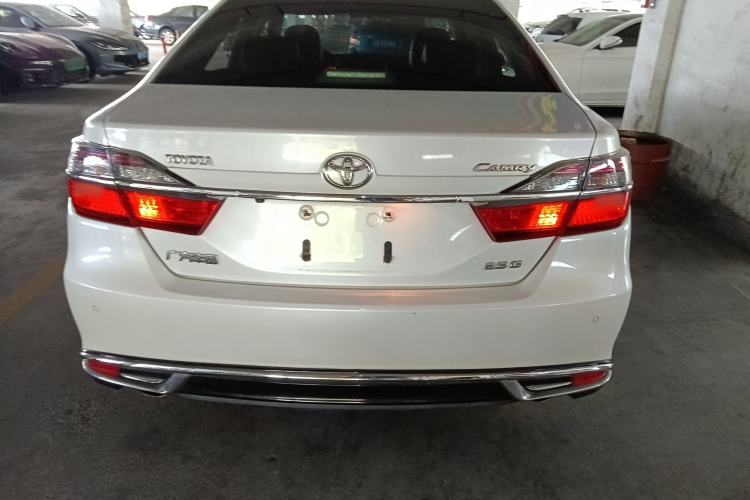 Used Toyota Camry 2016 2.5G 10th Anniversary Deluxe Navigation Edition
