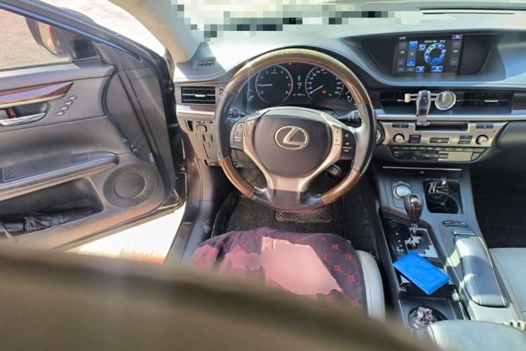 Used Lexus ES 2013 250 Elegant Edition Steering Wheel