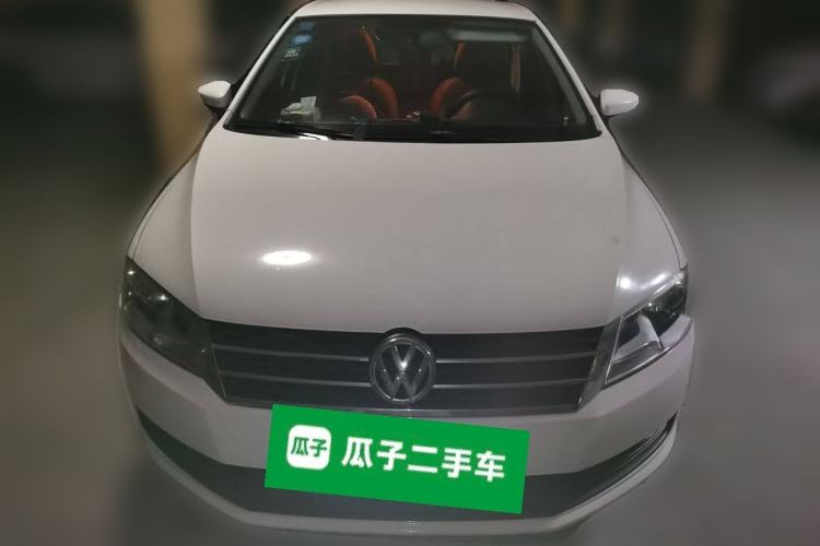 Used Volkswagen Gran Lavida 2013 1.6L Automatic Fashion Model