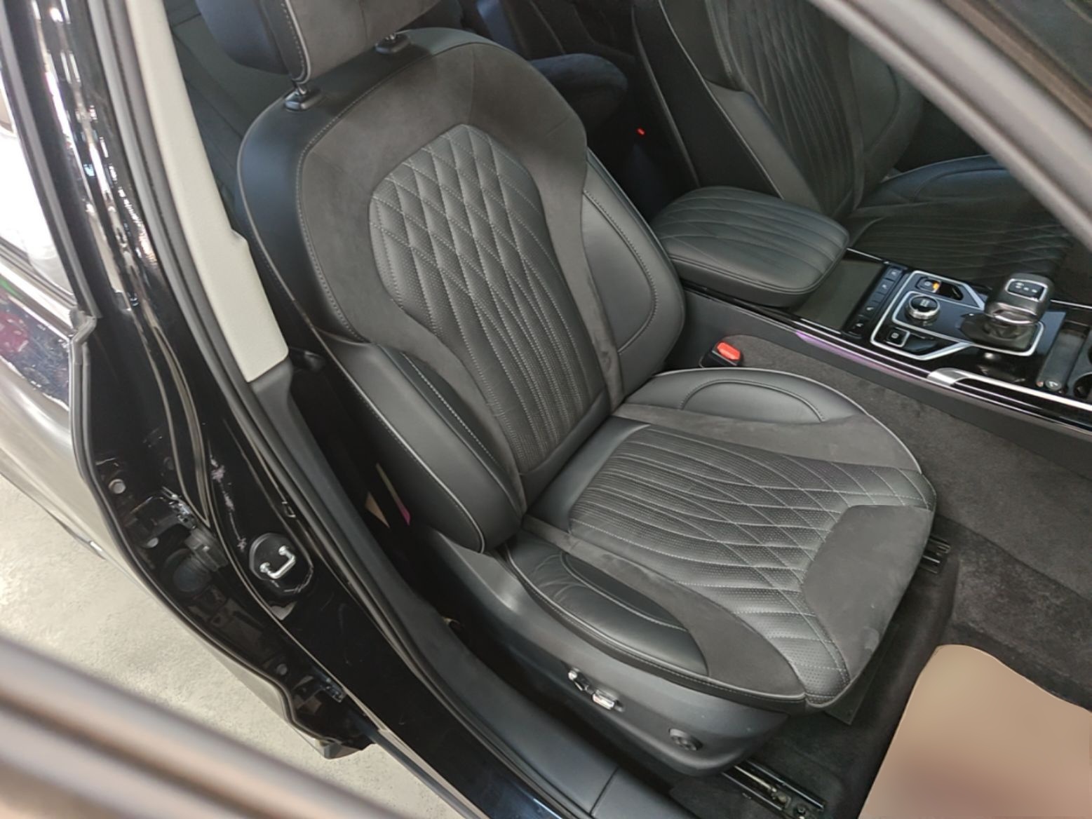 Hongqi HS5 2022 Revised Version 2.0T Smart Connect Flagship Edition — снимка 19