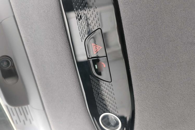 Used Geely Galaxy E8 2024 665 km Range Rear-Drive Starship Long-Range Version
