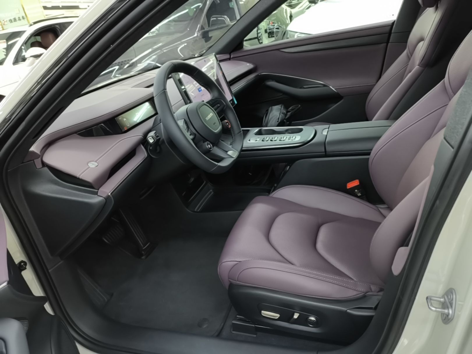 Xiaomi Auto SU7 2024 Rear-Drive Ultra-Long Range Advanced Pro-Level Intelligent Driving Version — снимка 17