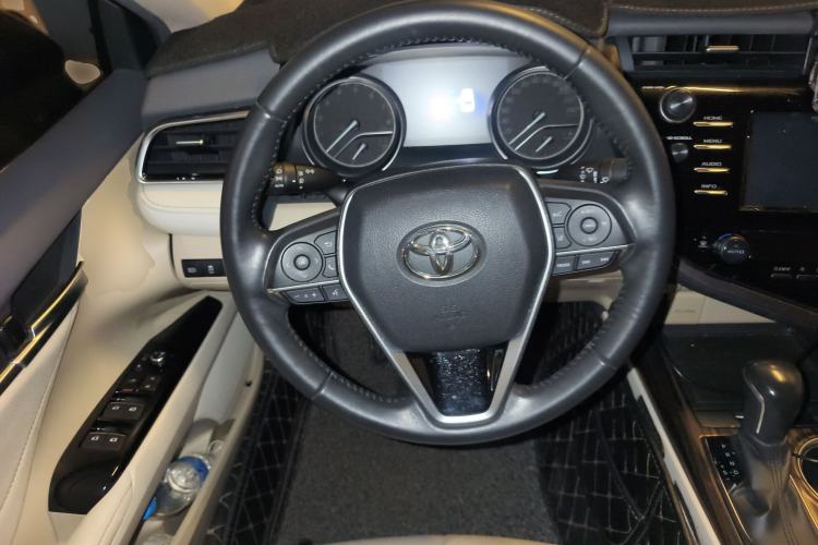 Used Toyota Camry 2018 2.0G Luxury Edition