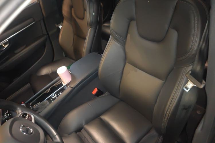 Used Volvo V90 2017 Cross Country T5 AWD Smart Range Edition