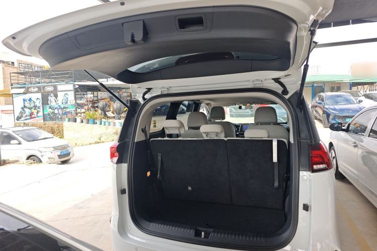 Used SAIC MAXUS Dajia 5 2022 430 km Elite Version 7-Seater