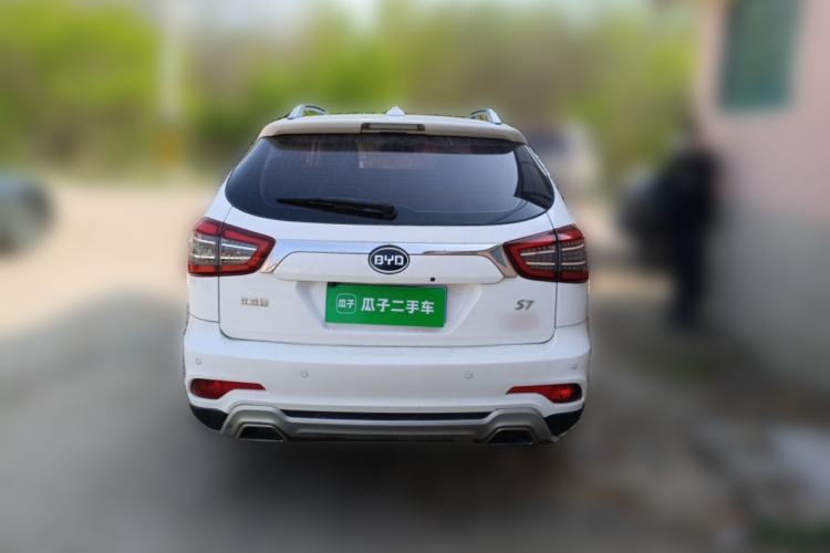 Used BYD S7 2017 2.0T Automatic Prestige Edition
