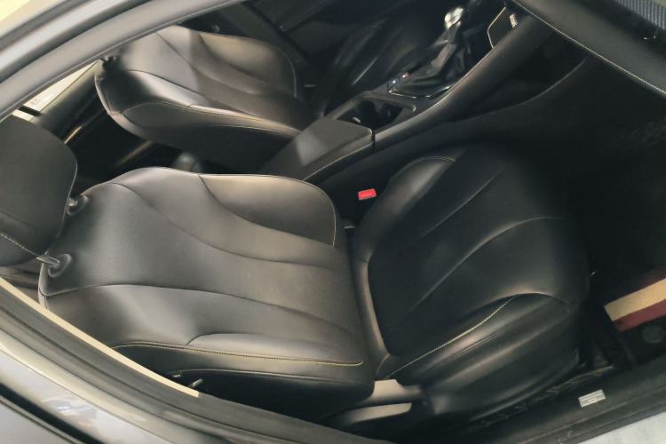 Used Roewe i5 2021 1.5L CVT Diamond Edition