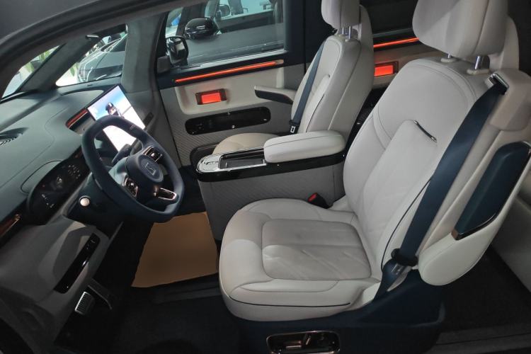 Used Zeekr MIX 2025 Long-Range Intelligent Driving Edition
