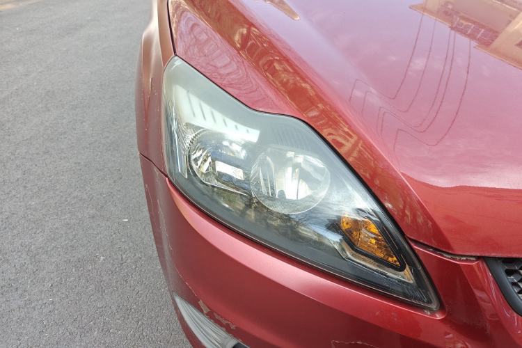 Used Ford Focus 2013 Hatchback Classic 1.8L Automatic Base Model Right Front Headlight