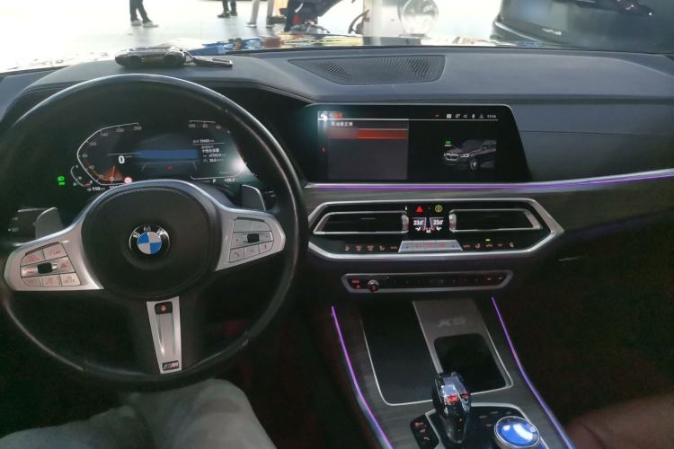 Used BMW X5 2022 xDrive 40Li Luxury Edition M Sport Package