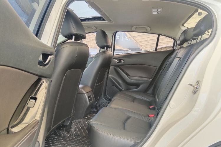 Used Mazda 3 Axela 2017 Sedan 2.0L Automatic Prestige Model China VI Standard