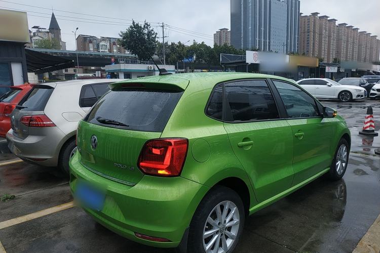 Used Volkswagen Polo 2014 1.6L Automatic Luxury Edition Rear Right 45 Deg