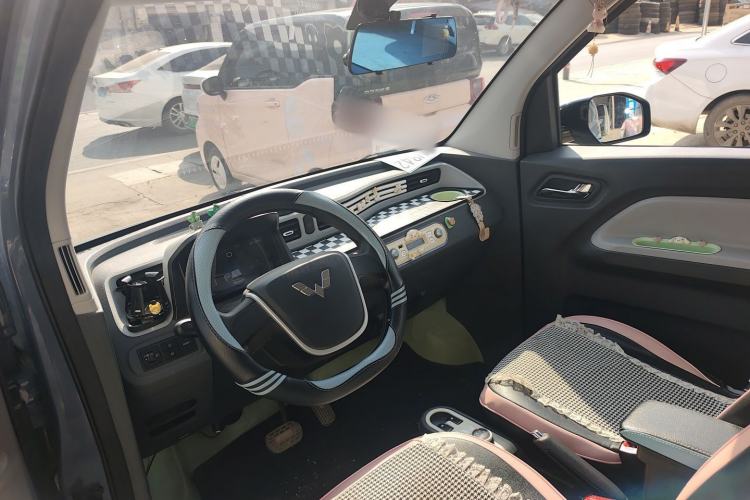 Used Wuling Hongguang MINIEV 2021 Macaron Premium Model – Lithium Iron Phosphate